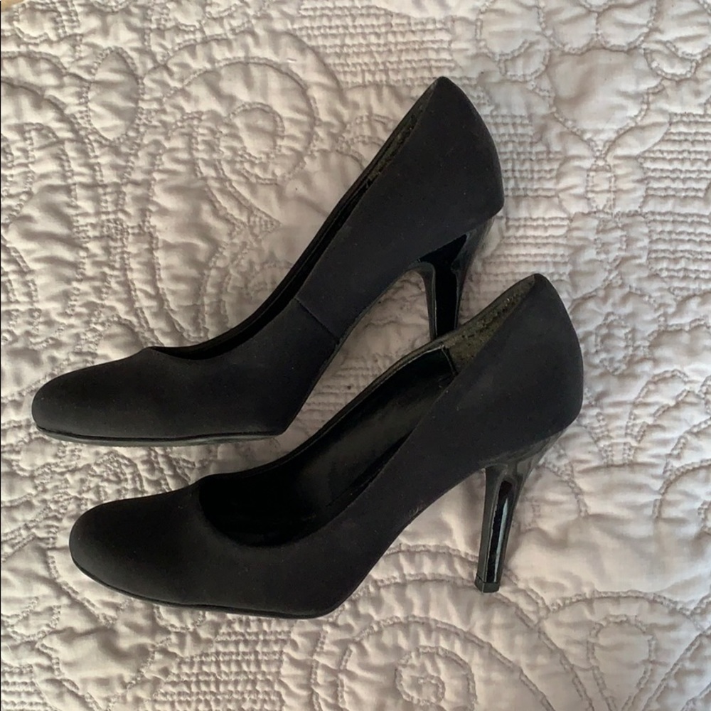 Black heels